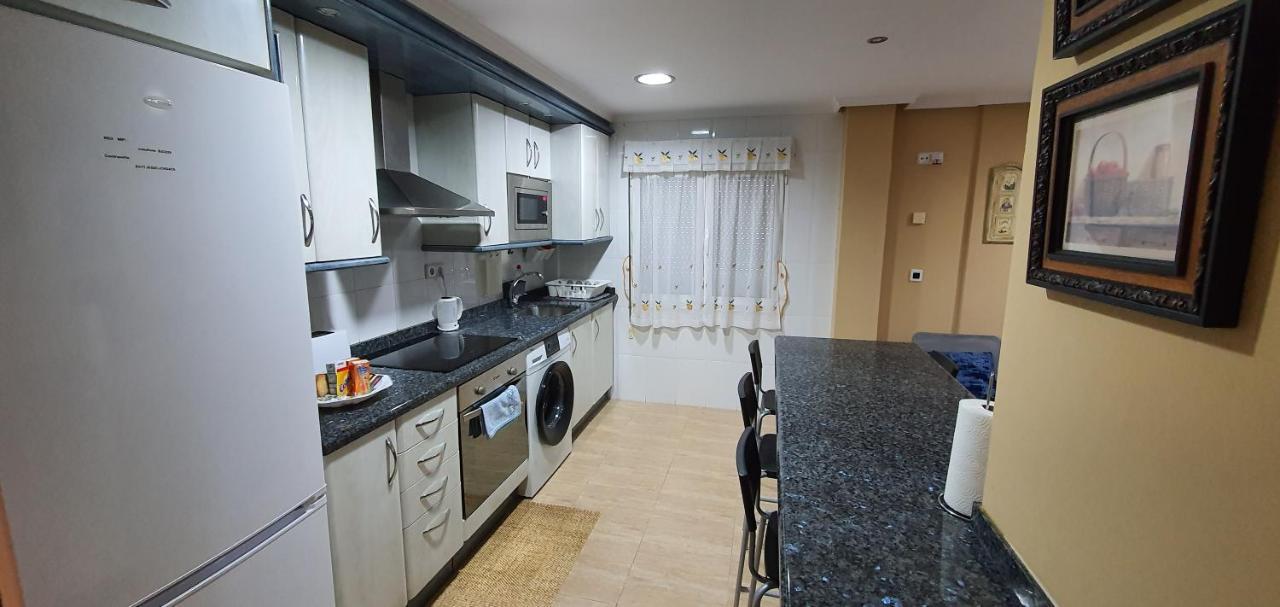 Acuarium 1 Apartment Хихон Екстериор снимка