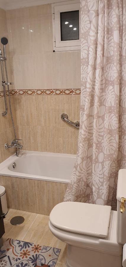 Acuarium 1 Apartment Хихон Екстериор снимка